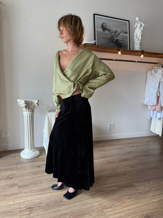 GAP 90s black crushed velvet maxi skirt